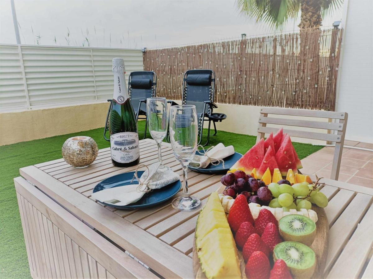 Apartamento acceso directo playaACwifiterraza by Rinconesmediterraneos L'Eucaliptus Exterior foto